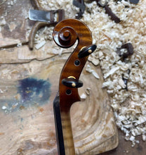 Load image into Gallery viewer, Powerful Clear Tone! Handmade Violin 4/4 Stradivarius violino set