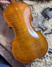 Load image into Gallery viewer, Powerful Clear Tone! Handmade Violin 4/4 Stradivarius violino set